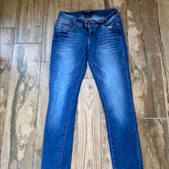 Jeans - Picture 1 of 1